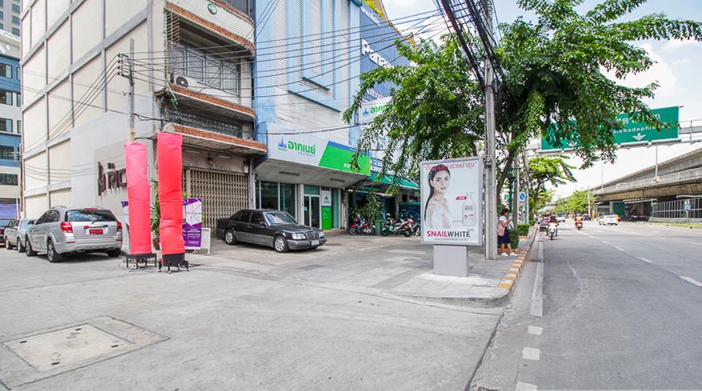 Wooden Suites  Bangkok Exterior foto