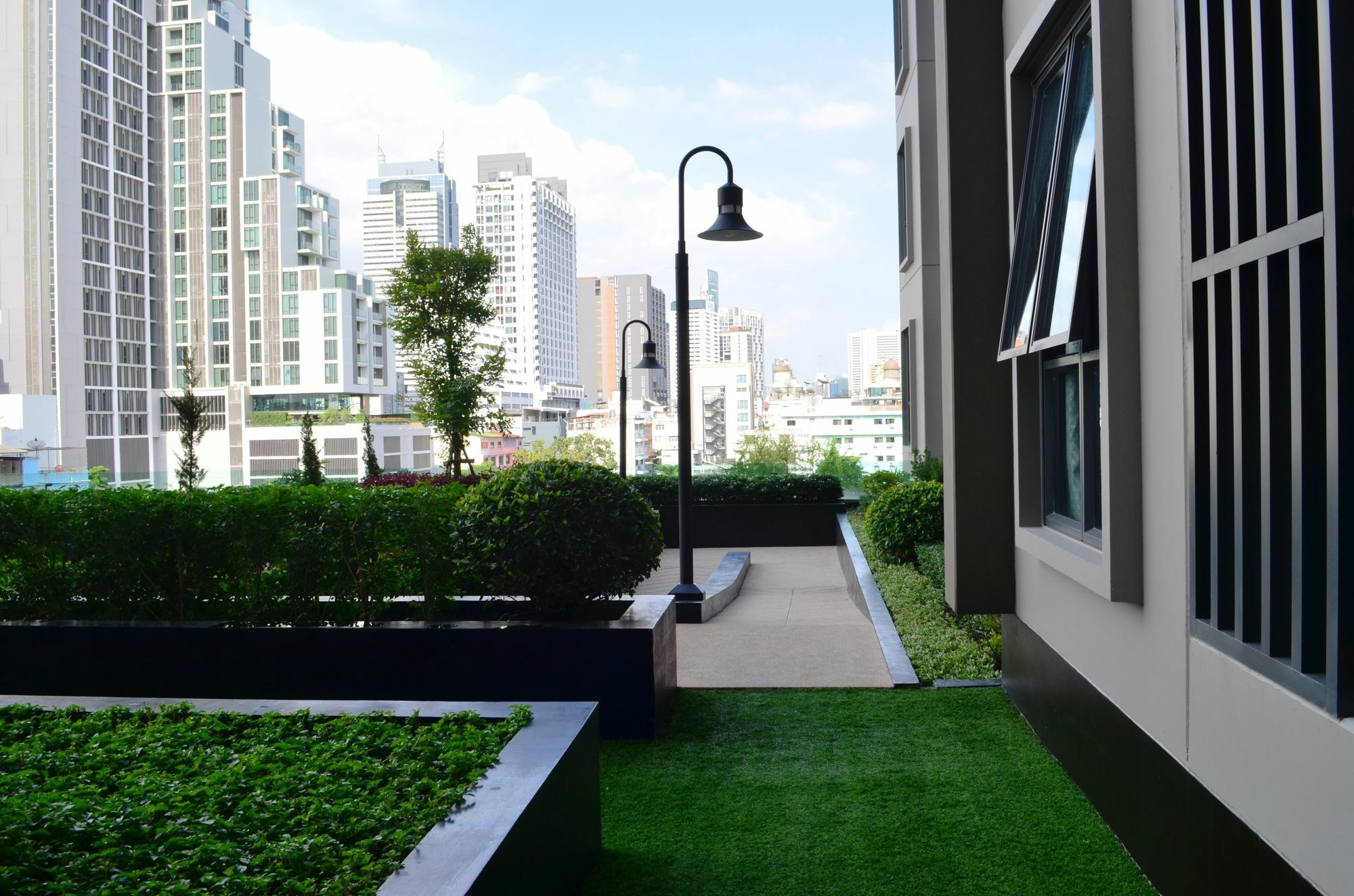 Wooden Suites  Bangkok Exterior foto